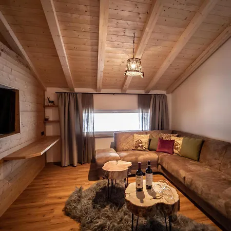 Brunnenhof - Mit Service Apartmán *